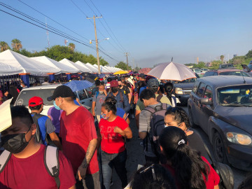 Pese a largas filas bajo el sol, PC descarta casos graves de "golpes de calor"