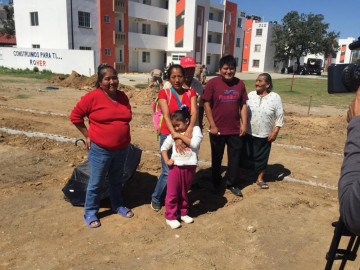 Vecinos piden construcción de escuela