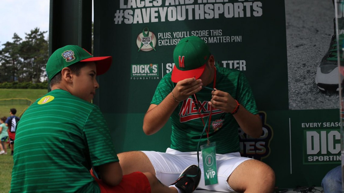 Confían familias en el triunfo de México