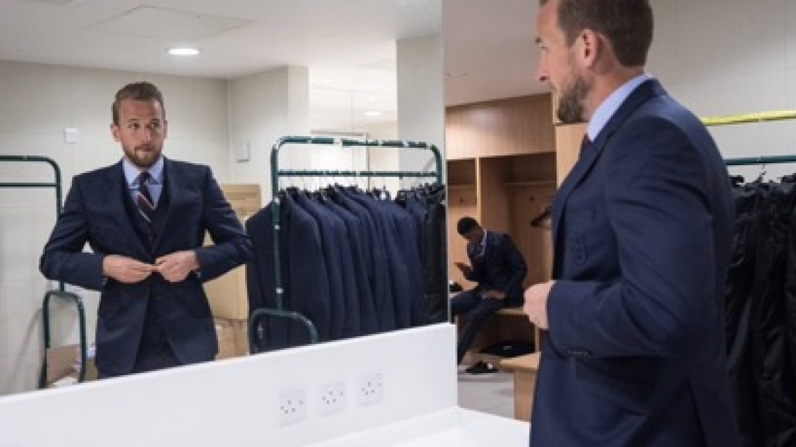 Equipo de Inglaterra viaja a Rusia liderado por su capitán Harry Kane