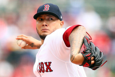 Héctor Velázquez logra segundo triunfo con Boston ante Orioles