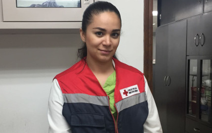 El uso de lentes es igual de importante que el bloqueador solar