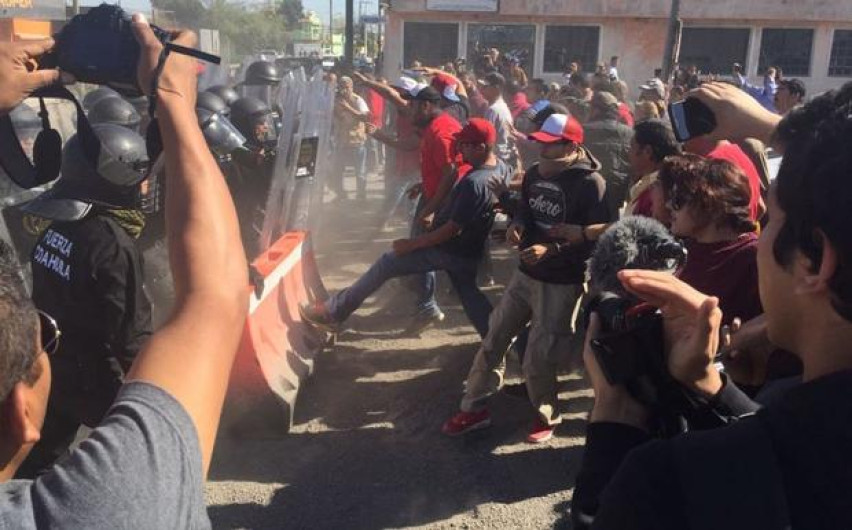 Justifican uso de fuerza pública para retirar bloqueo a Pemex Monclova