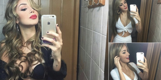 La hacen viral por viajar en su baño por el mundo