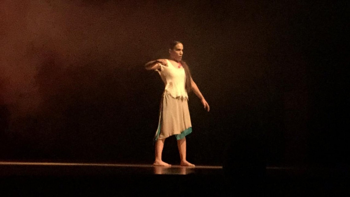 Celebra con éxito sus 15 años "Una petenera, petenera"