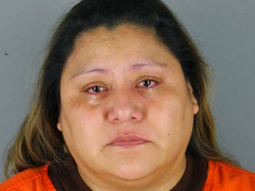 Arrestan a mujer por estafar a migrantes