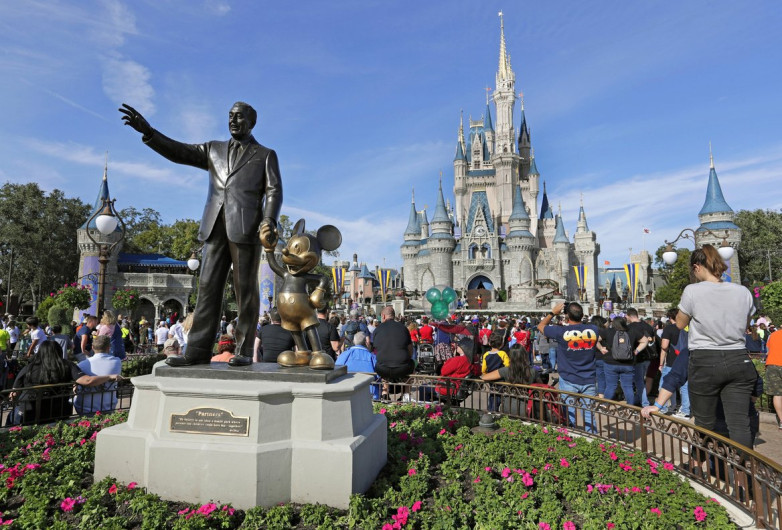 Disney World Florida reabre sus puertas a pesar de repunte en casos de coronavirus 
