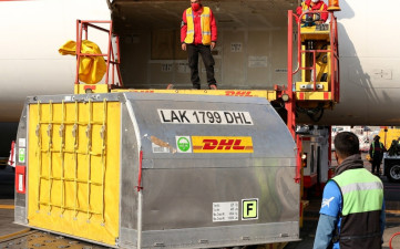 Arriba a México nuevo embarque de vacunas contra el COVID-19 de Pfizer 