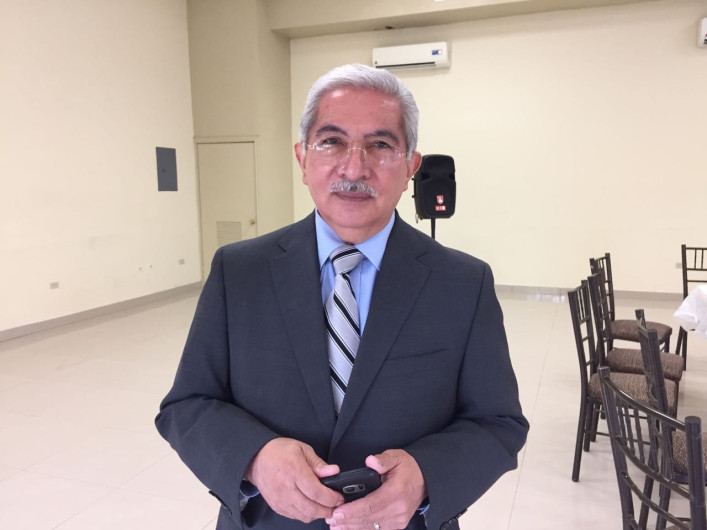 Esperan comerciantes que nuevo gobierno retire a los ambulantes 