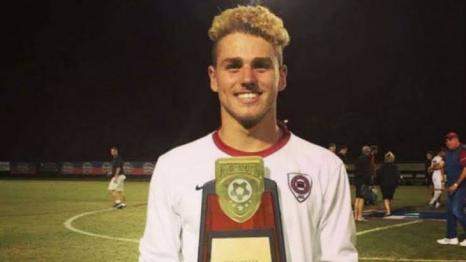 Fallece futbolista alemán por ataque de tiburones