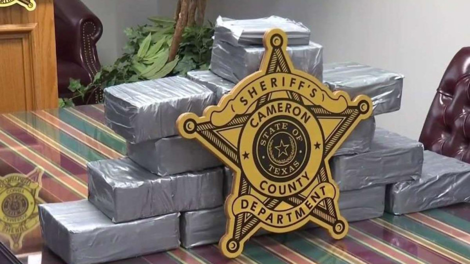 Arrestan a dos mujeres en Brownsville por presunto lavado de dinero