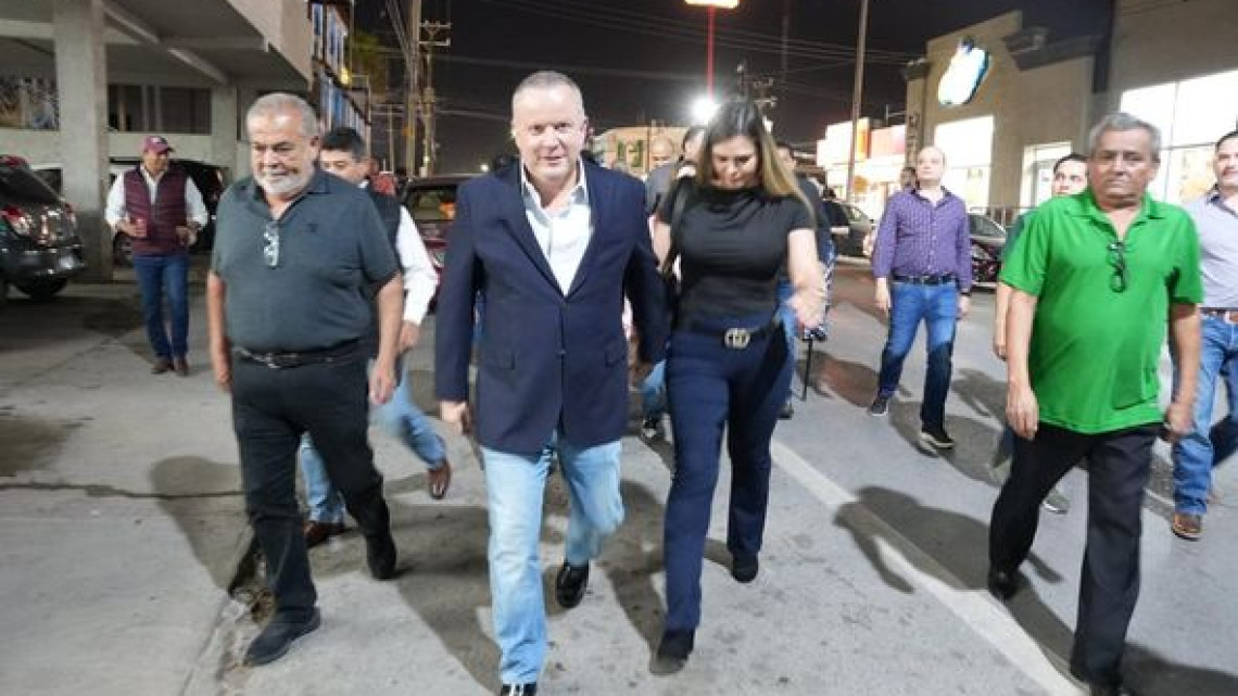 Carlos Canturosas se registra ante el INE para la Diputación Federal por la coalición Morena-PT-Verde