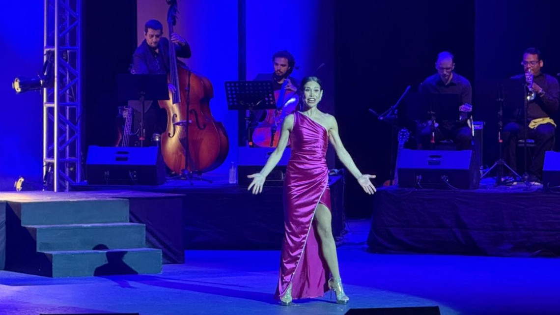 Nuevo Laredo Brilla con el Talento de Broadway: Arranca el Festival Internacional de la Costa del Seno Mexicano