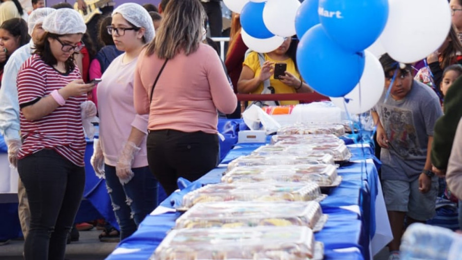Viven los niños su Día de Reyes en armonía