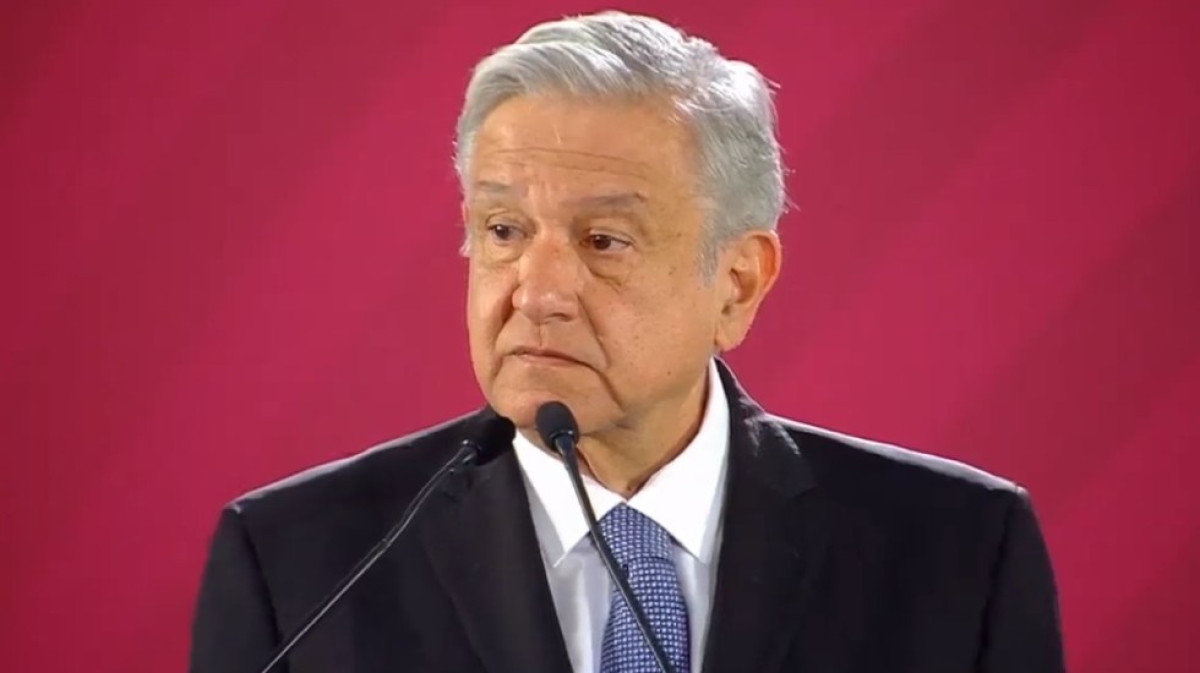 AMLO regresa 22 mil pesos tras recibir su primer quincena como presidente