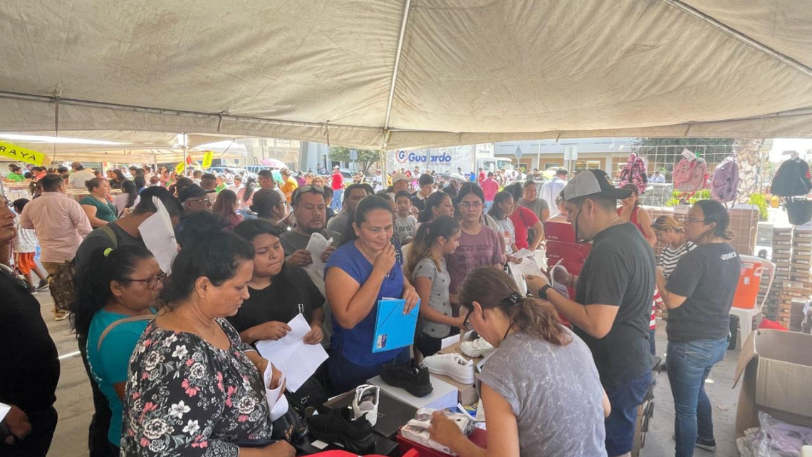 Inicia Feria del Regreso a Clases
