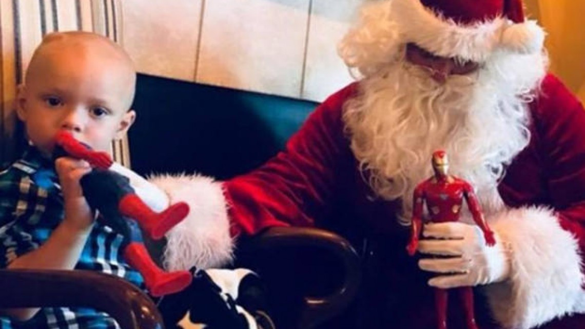 La navidad de ensueño de Brody, un pequeño con cáncer terminal