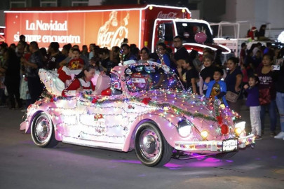 Disfrutaron más de 50,000 reynosenses Desfile Navideño 2022