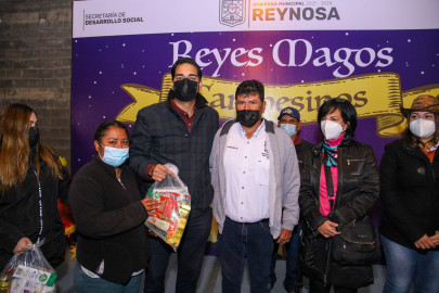 Llevó Presidente Municipal Carlos Peña Ortiz alegre convivio a Periquitos