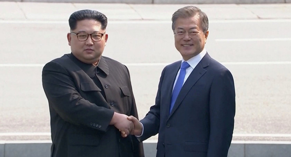 Las dos Coreas normalizan la línea directa de comunicación marítima