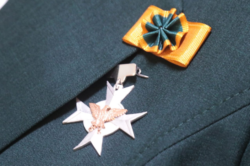 Impone Ejército Mexicano condecoraciones y ascensos