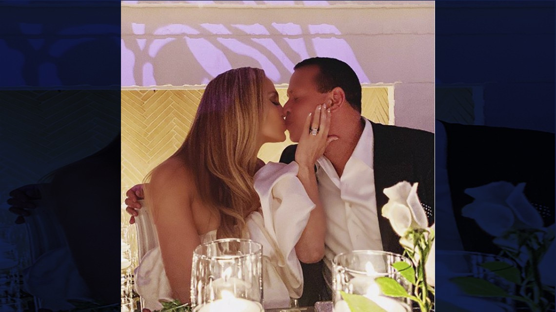 JLo y Alex Rodríguez compartieron fotos de su fiesta de compromiso