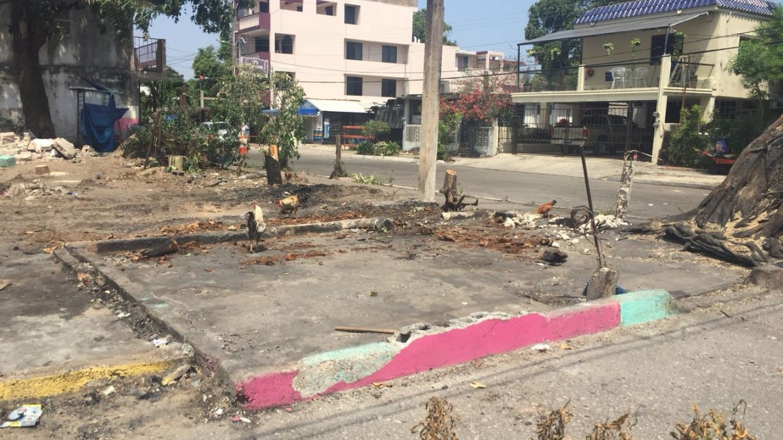 Arriesgó la vida por su padre al sacarlo del fuego