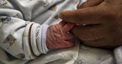 Bebé muere por sobredosis de opiodes