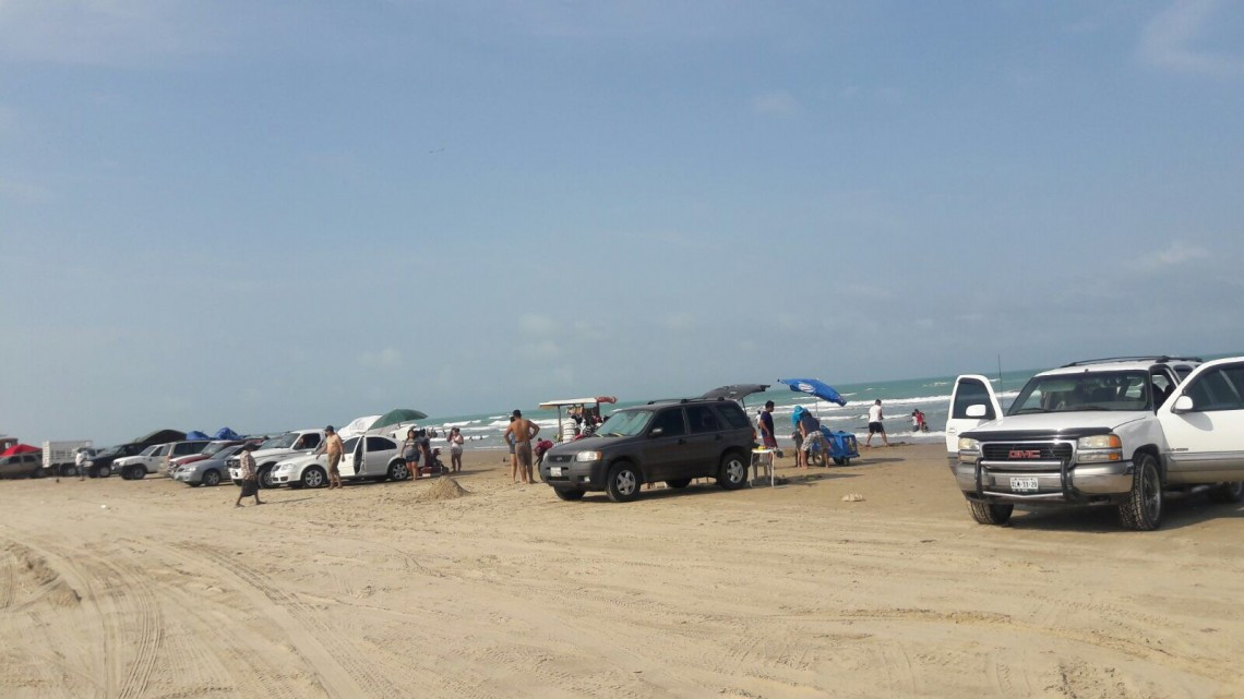 Se registra importante  de bañistas en playa tesoro de Altamira.