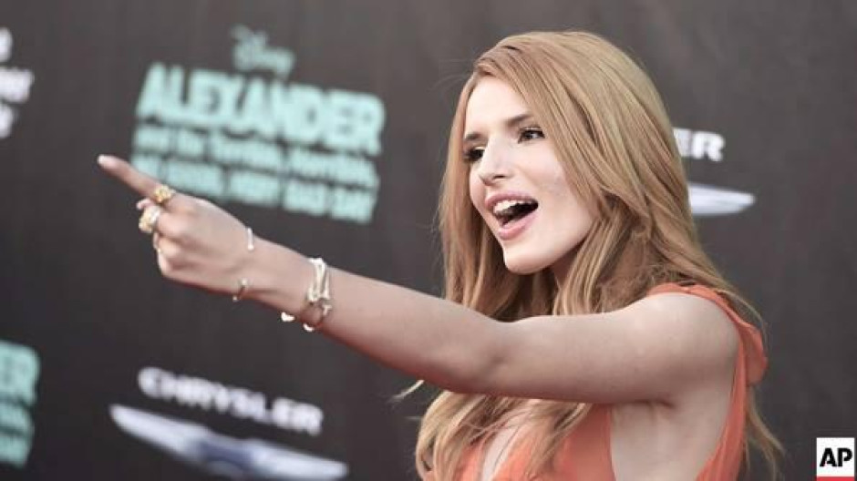 Bella Thorne debutará como directora en una película porno