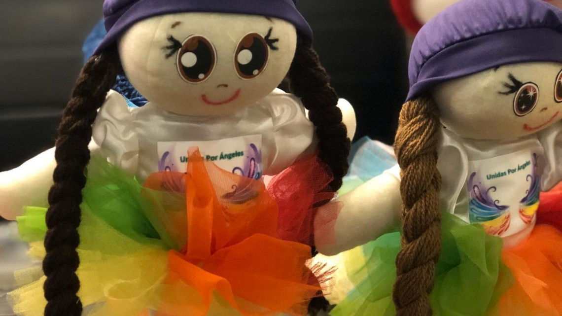 Invitan a donar gorros de lana para pacientes oncológicos