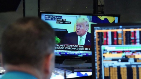 Caen las principales bolsas del mundo tras el positivo por COVID-19 de Trump