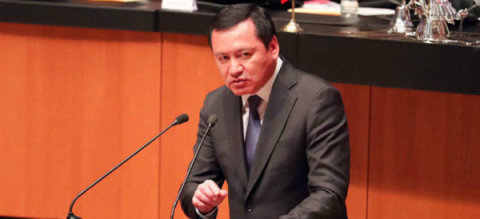 Legalizar la marihuana no solucionará problemas de inseguridad y violencia: Osorio Chong