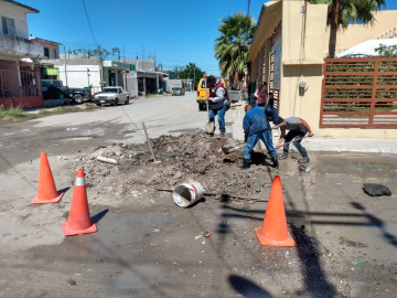 Reparó COMAPA fuga de agua en la Solidaridad