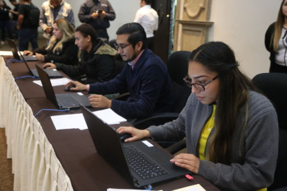 AVISO IMPORTANTE A los beneficiarios de Becas en Reynosa 