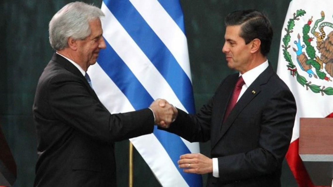 EPN confunde Uruguay con Paraguay