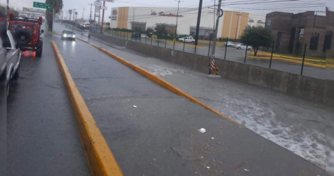 Autoridades municipales, recomiendan precaución al manejar por presencia de lluvias