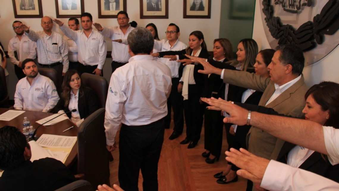 Toman protesta nuevos funcionarios municipales de Victoria
