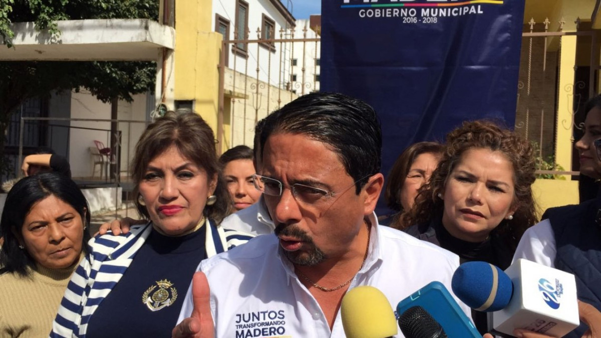 Mañana se encenderá el pino de Navidad en Madero