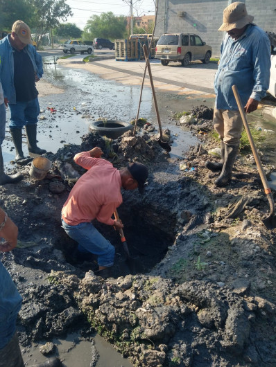 Realizó COMAPA reparaciones de fugas de agua en diversos sectores