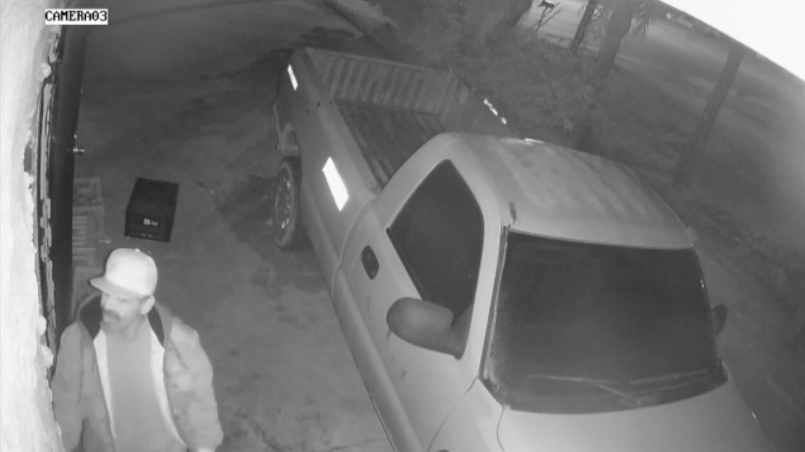 Autoridades de Edinburg buscan a sospechoso de robo a dos restaurantes