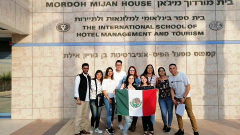 Liberan a estudiantes mexicanos explotados en Israel