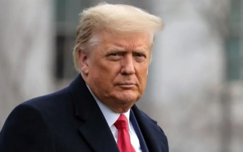 Congresistas demócratas piden que se investigue a Donald Trump por presiones electorales