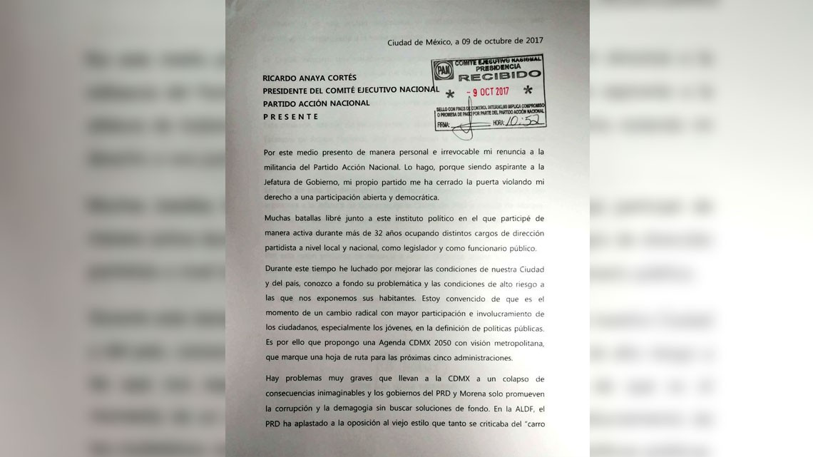 José Luis Luege renuncia al PAN