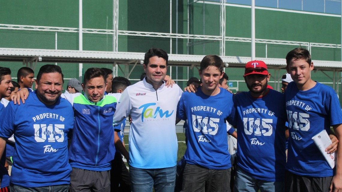 Recibe Seleccion Tam U15 uniformes previo al Campeonato Nacional de Chihuahua