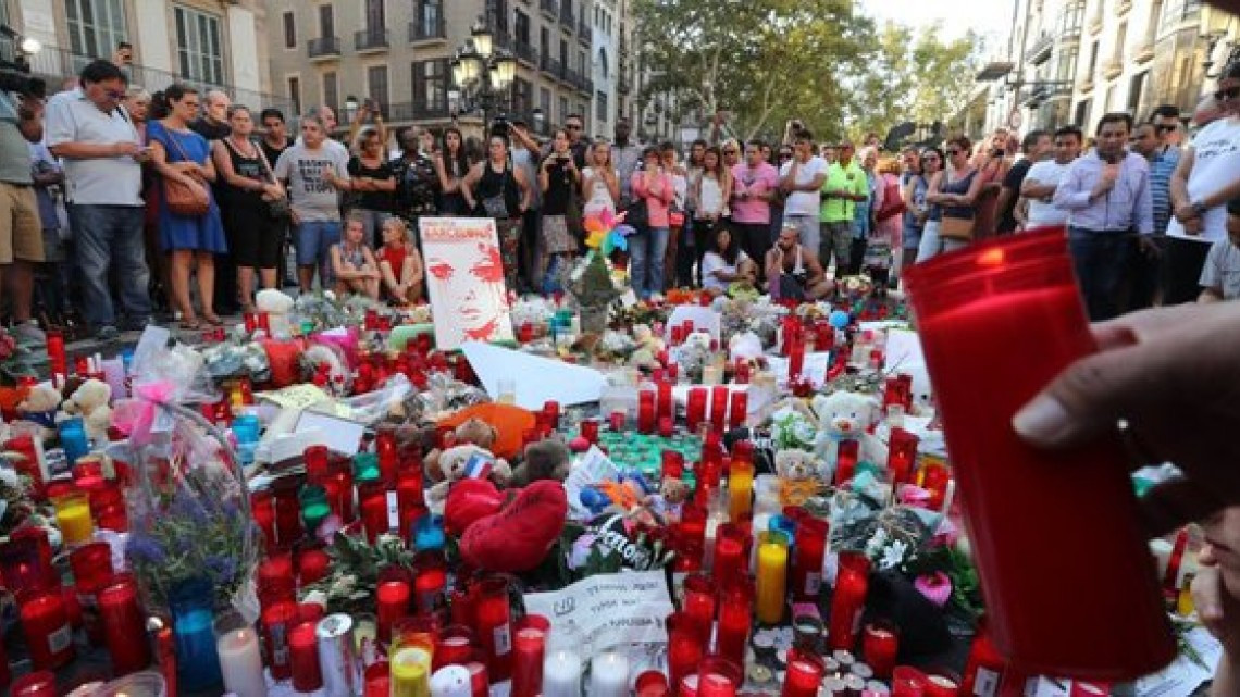 Recuerdan a víctimas de atentados en Cataluña