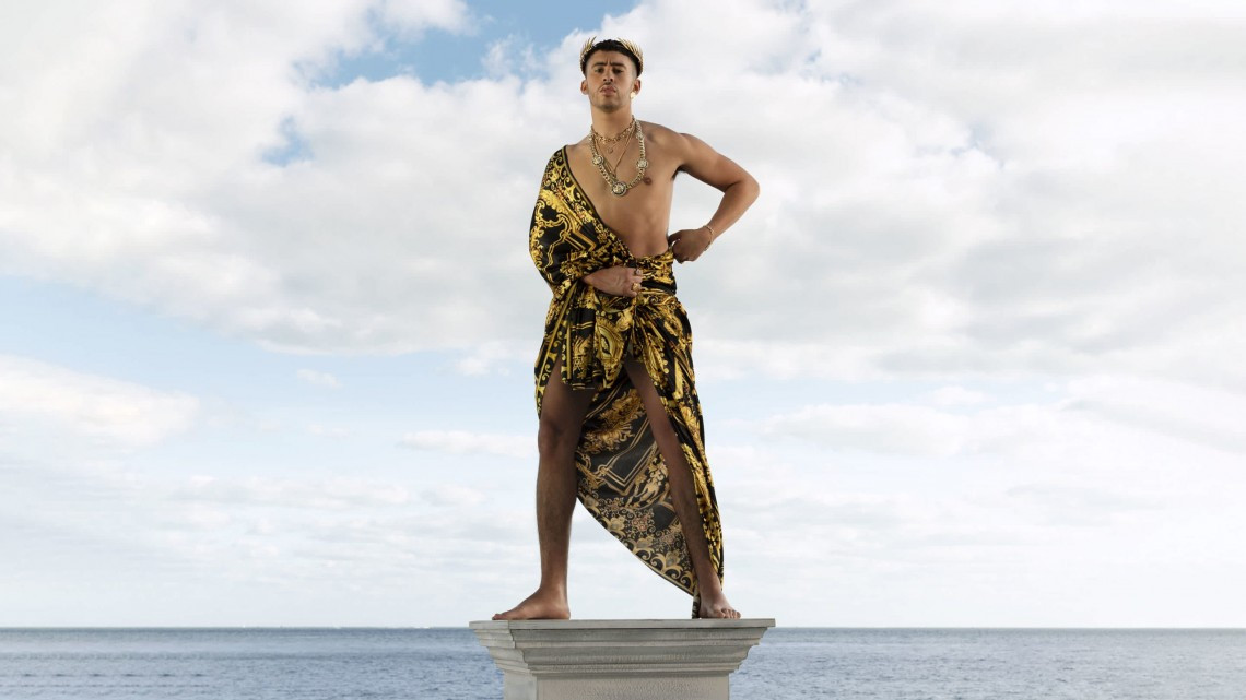 Bad Bunny posa para Playboy