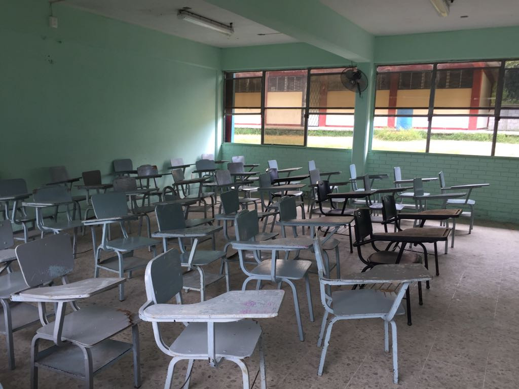 Escuelas con problemas en sistema eléctrico constante predominante