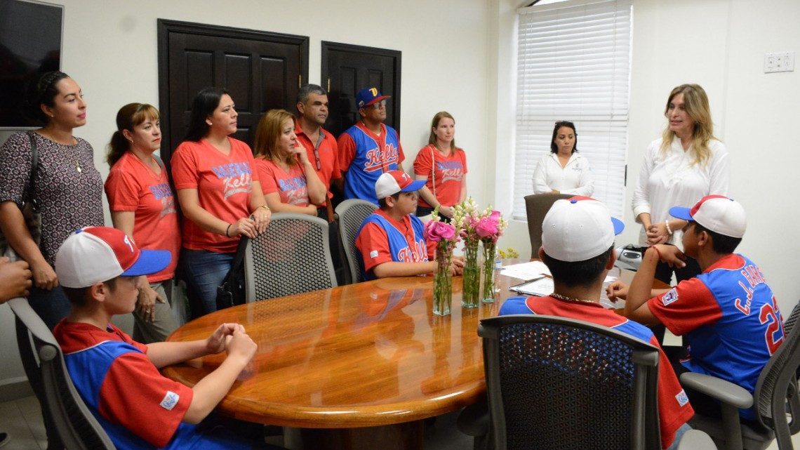 Reynosenses que irán a Williamsport visitan a Maki