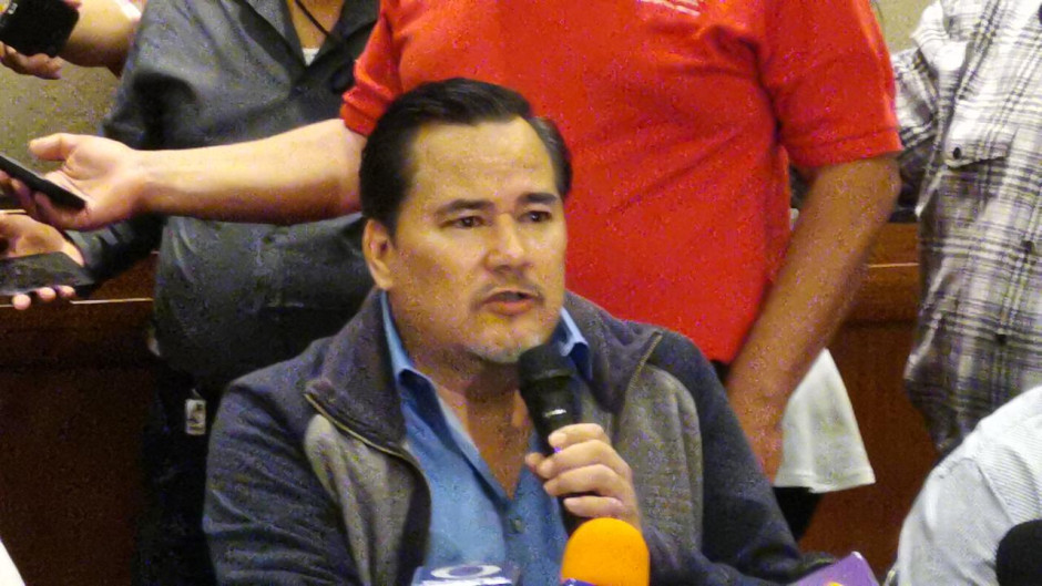 Anuncia Alberto Lara su registro oficial como pre candidato del PAN